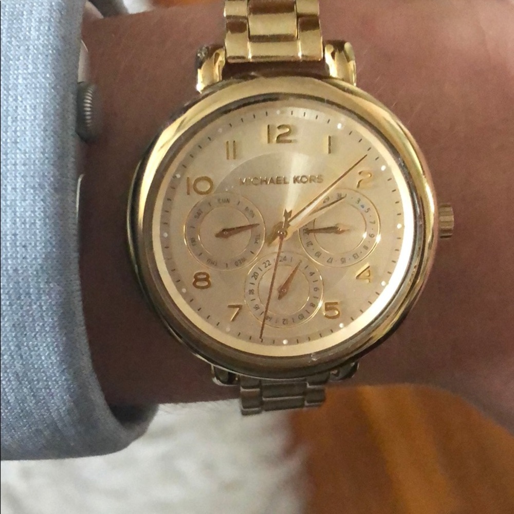 MK gold women’s watch. Only worn twice.